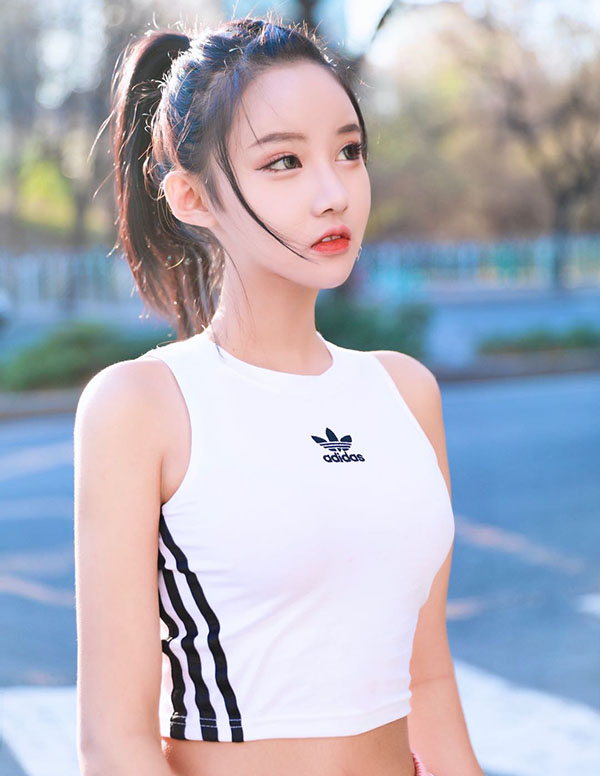 新加坡外围留学生